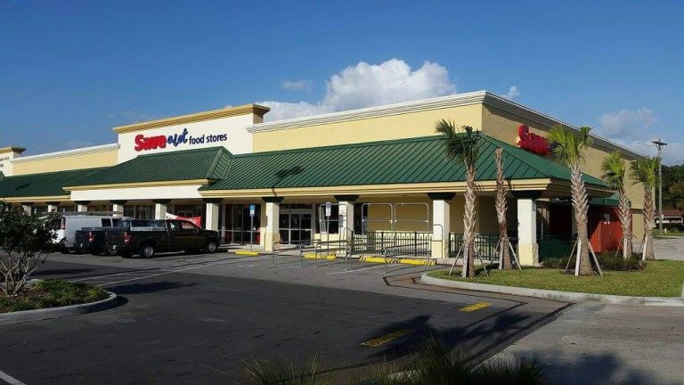 Save A Lot retail center built by WFO Construction — how to choose a single-tenant retail construction contractor florida